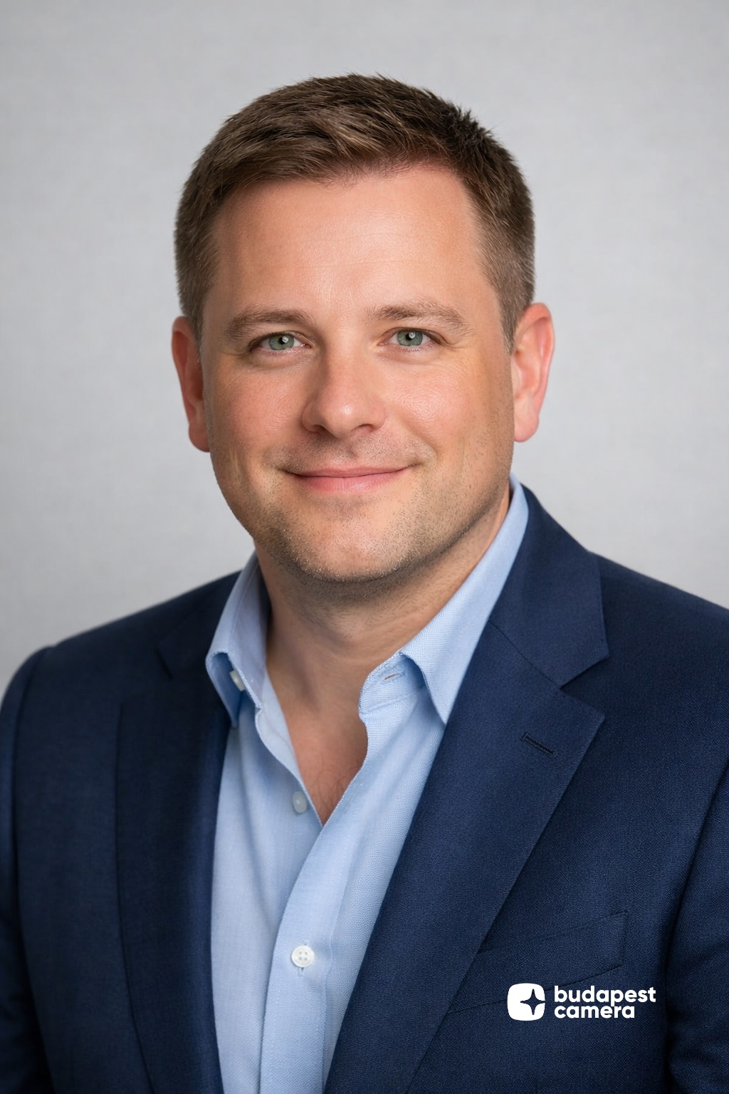 Linkedin-ready portrait